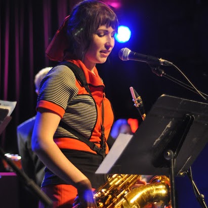 Veronica Gillis Photo 10
