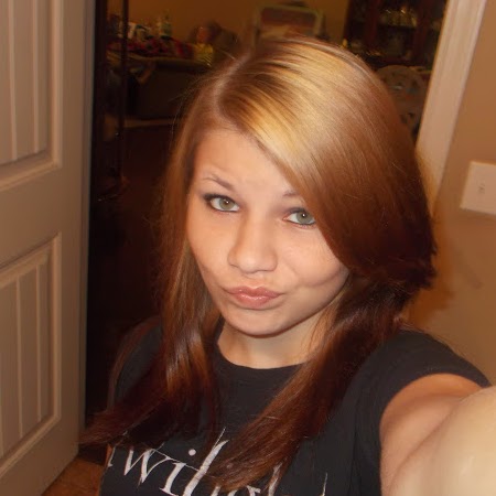 Christina Clay Photo 10