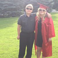 April Gustafson Photo 17