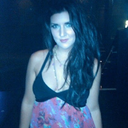 Elizabeth Lund Photo 11