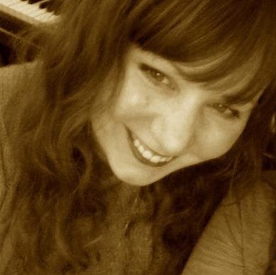 Alice Gould Photo 27