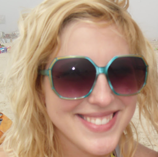 Sarah Langley Photo 10