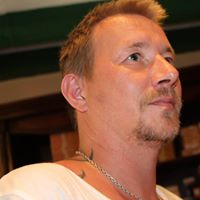 Brian Lind Photo 34