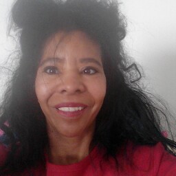Jeanine Moss Photo 9
