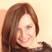 Charlotte Johns Photo 4