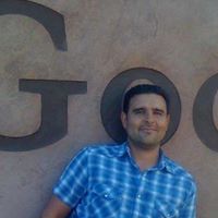 Daniel Olivas Photo 20