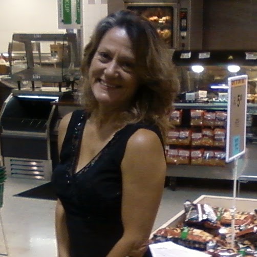 Laurie Larson Photo 22