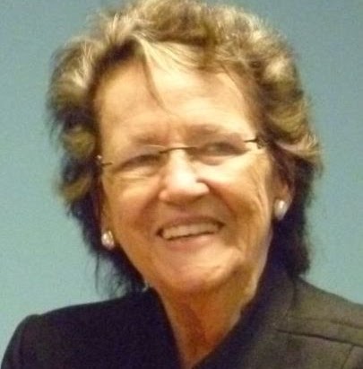 Martha Roberts Photo 28