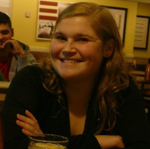 Amy Reid Photo 11