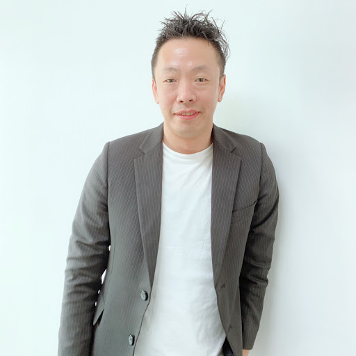 Jackie Huang Photo 16