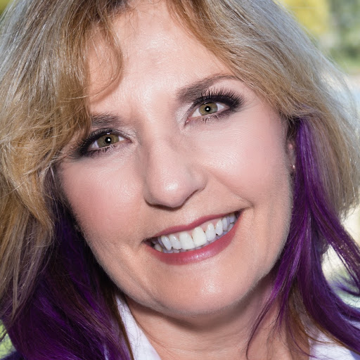 Debbie Harris Photo 2