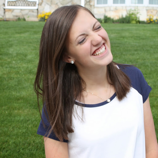 Megan Gee Photo 29