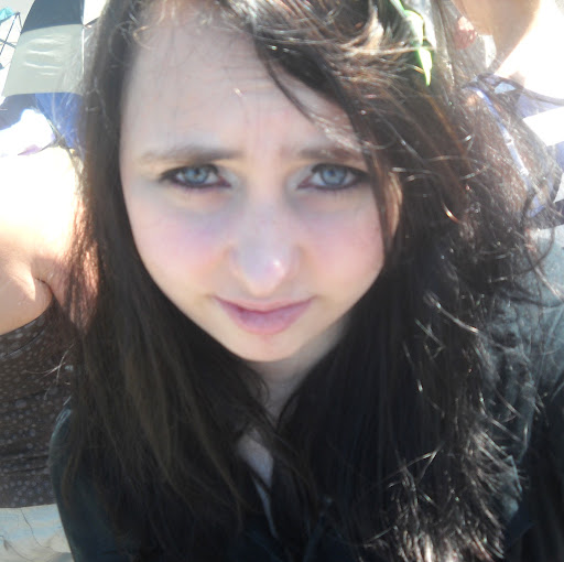 Hannah Rogers Photo 45