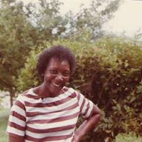 Juanita Roberts Photo 38