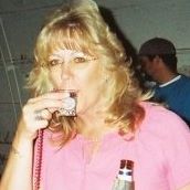 Jennifer Earl Photo 22