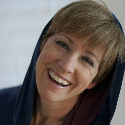Jo Lucas Photo 33