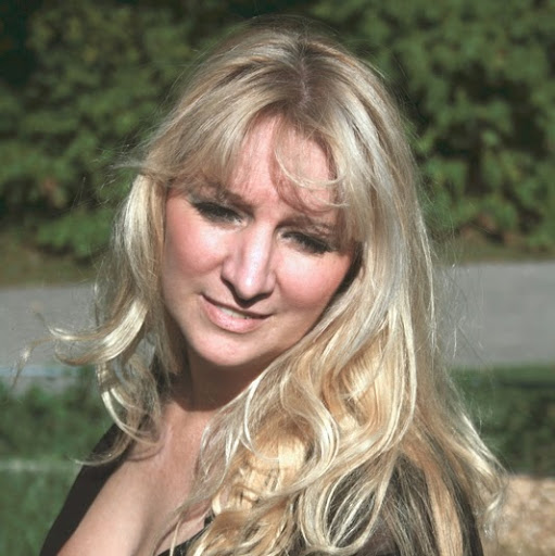 Ann Oliver Photo 21