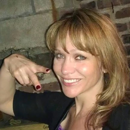 Christine Oliver Photo 26