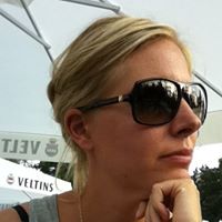 Sara Gustafson Photo 33