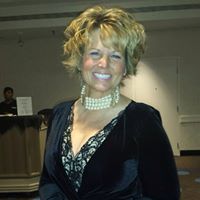 Vicki Larkin Photo 14