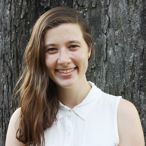 Emily Barrette Photo 2