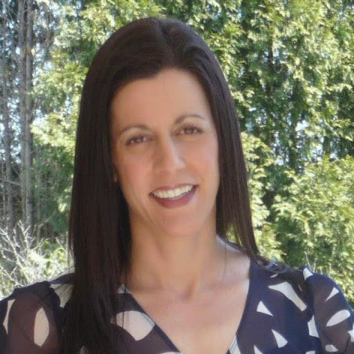Gina Kelly Photo 9