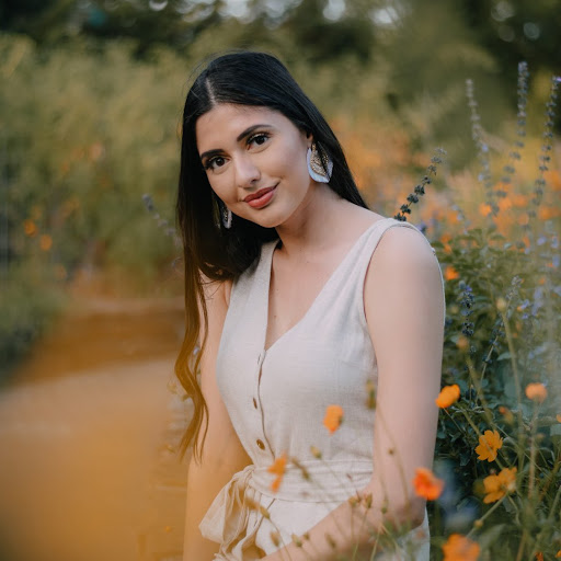 Kimberly Vargas Photo 10
