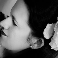 Jennifer Embry Photo 26