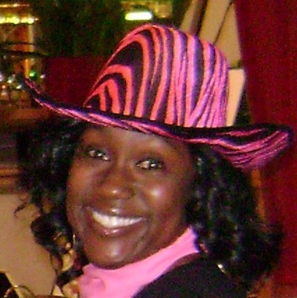 Lisa Sanders Photo 33