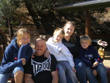 Kim Riddle Photo 8