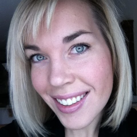 Emily Graham Photo 22