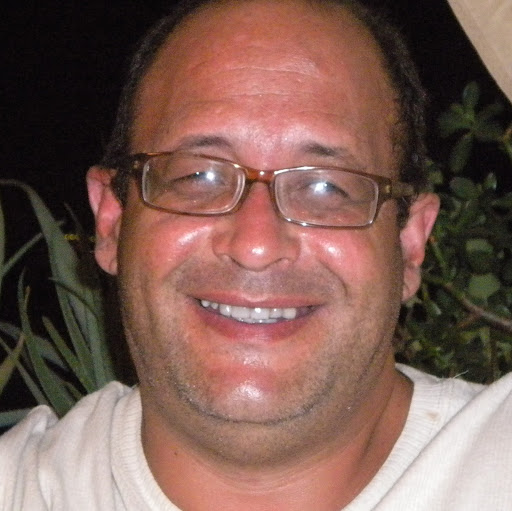 Arturo Perez Photo 6