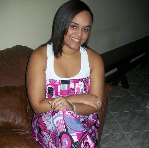 Francine Gomes Photo 6