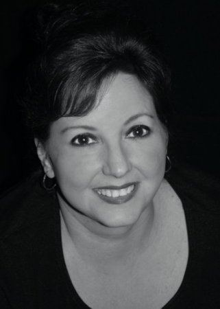 Paula Harris Photo 23