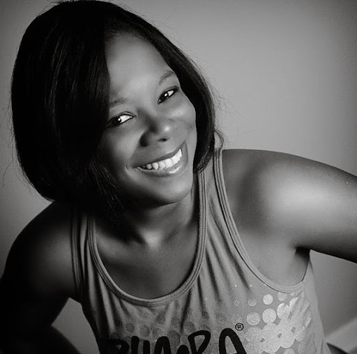 Tanya Robinson Photo 50