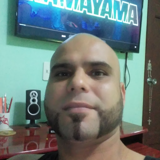 Reinaldo Ruiz Photo 11