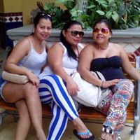 Maria Junco Photo 7