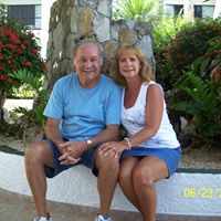 Becky Lowe Photo 43