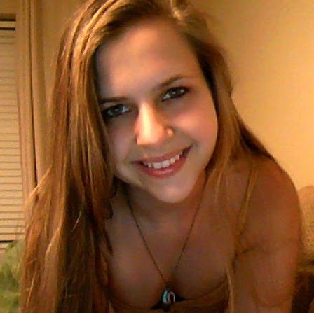 Melissa Luke Photo 32