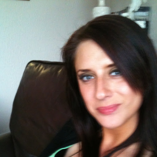 Paula Vaughn Photo 19