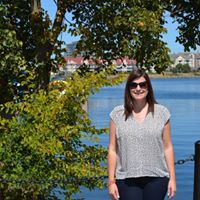 Jennifer Nesbitt Photo 19