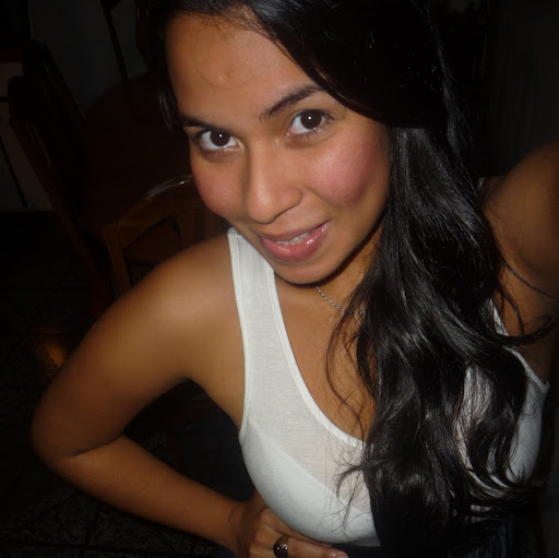 Annie Cortes Photo 27