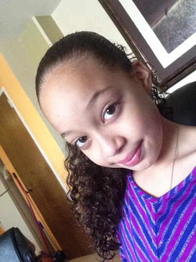 Natalie Henriquez Photo 10