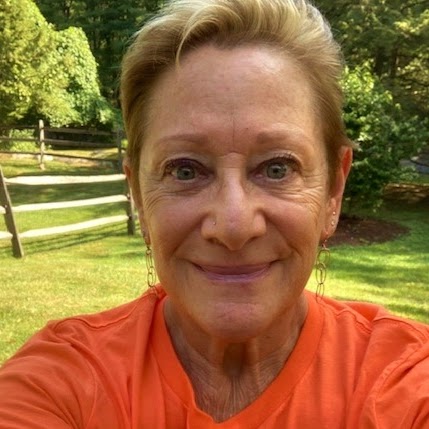 Julie Feldman Photo 9
