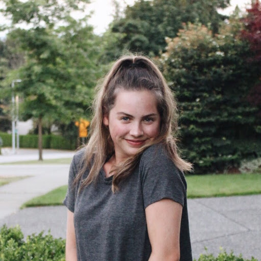 Sarah Evans Photo 37