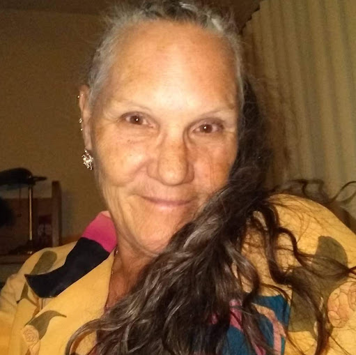Sharon Boswell Photo 16