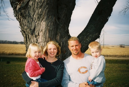 Amy Thomsen Photo 5