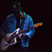 Alex Thornton Photo 32