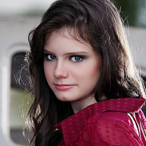 Laura Morelli Photo 10