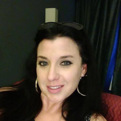 Michelle Russell Photo 40